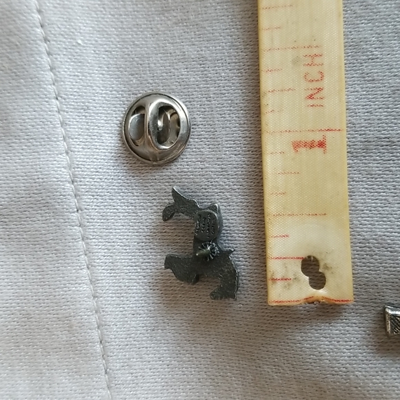 Clydesdale HORSE lapel pin TIE TAC - Picture 2 of 3